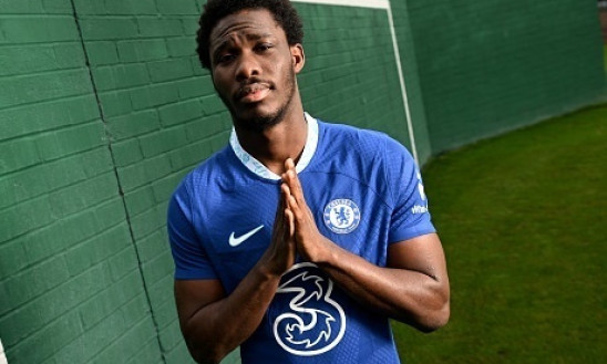 Chelsea bị kiện lên FIFA