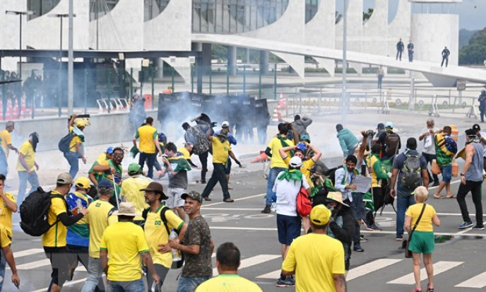 Tổng thống Brazil Lula da Silva tuyên bố tình trạng khẩn cấp ở thủ đô