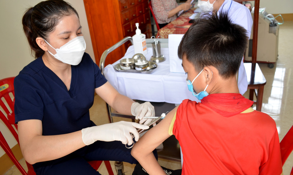 Sáng 10/1: Chuẩn bị sẵn sàng các phương án, điều kiện phòng, chống dịch COVID-19 và các dịch bệnh khác