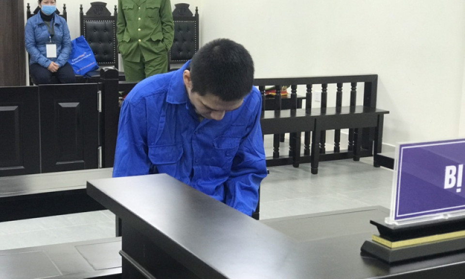 Nhờ trả thù hộ bằng dao, lĩnh án 20 năm tù