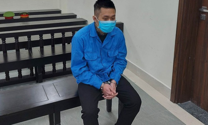 Mâu thuẫn với bạn gái, thanh niên giết người, cướp tài sản