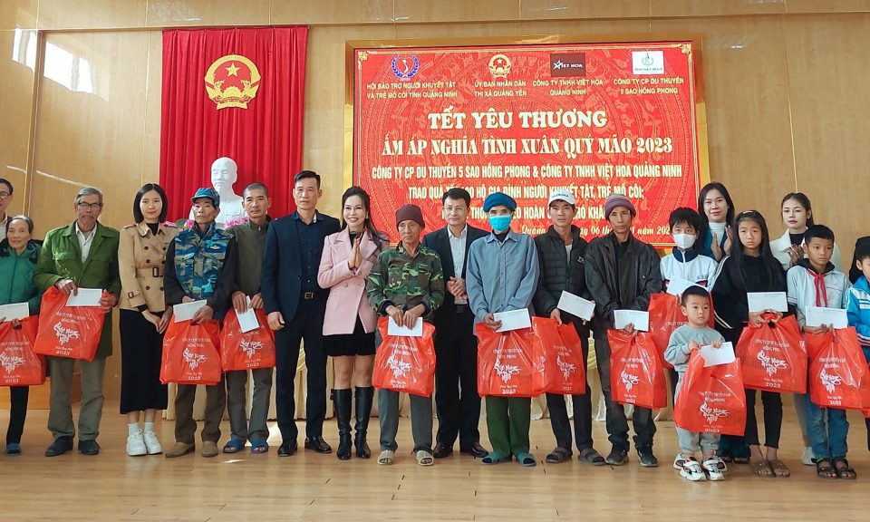 Mang Tết ấm cho những mảnh đời bất hạnh