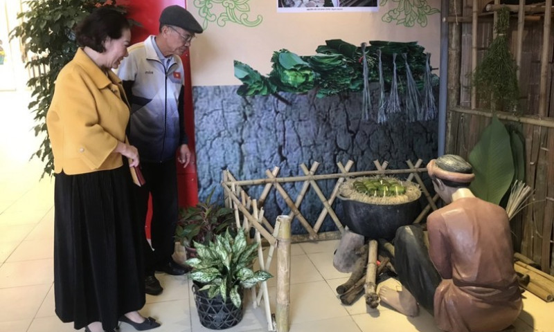 Exhibition recreates Tet atmosphere of olden days in northern region