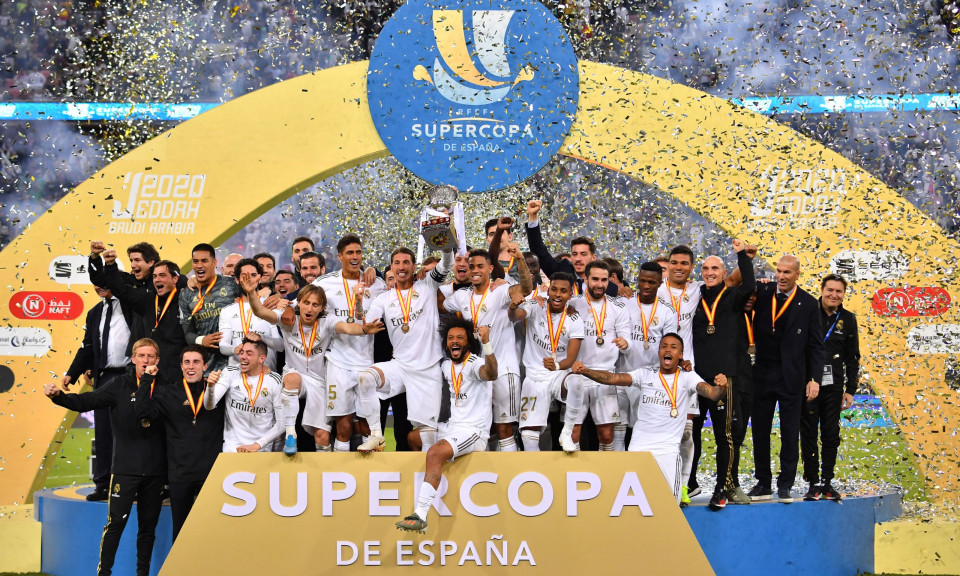Real hoặc Barca không nâng cúp ở Tây Ban Nha