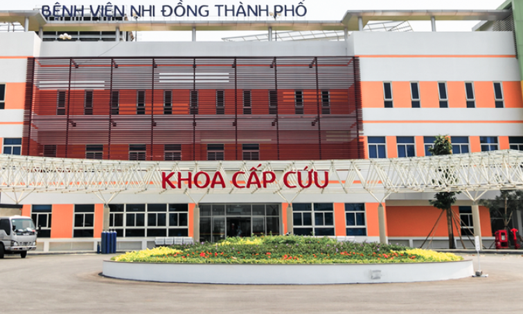 Bé gái 6 tháng tuổi ở TPHCM phù não nguy kịch, nghi bị bạo hành ở nhà trẻ