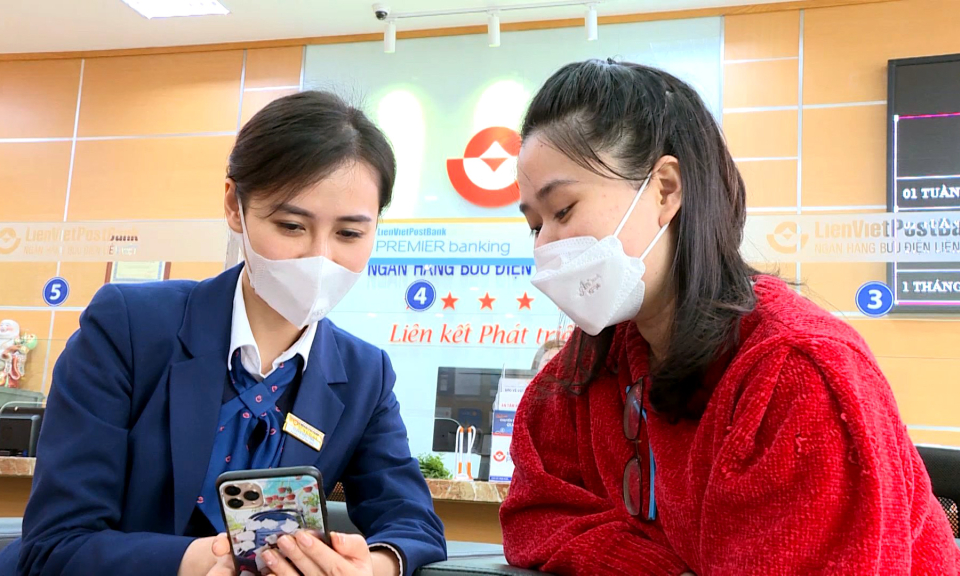Ngành ngân hàng đẩy mạnh thanh toán không dùng tiền mặt