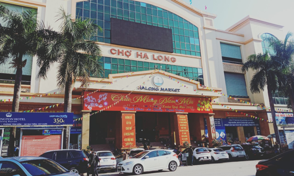 Xây dựng văn minh thương mại ở chợ Hạ Long 1