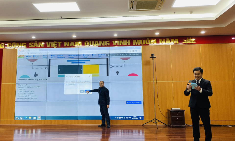 Quay số mở thưởng Chương trình “Hóa đơn may mắn” quý IV/2022