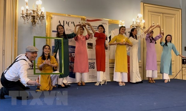 Tet celebration introduces Vietnamese culture in Paris