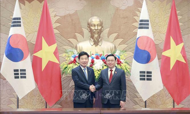 Chủ tịch Quốc hội Vương Đình Huệ đón, hội đàm với Chủ tịch Quốc hội Hàn Quốc