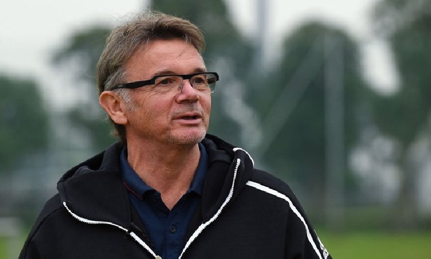 HLV Philippe Troussier được giao nhiệm vụ đưa tuyển Việt Nam dự World Cup
