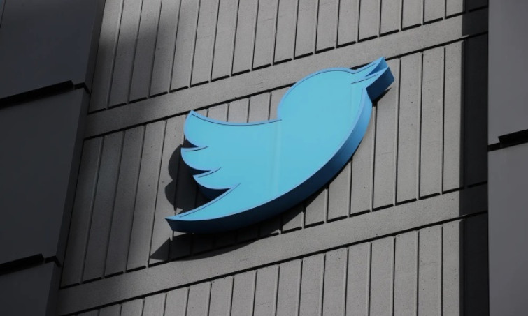 Musk bán đấu giá logo Twitter