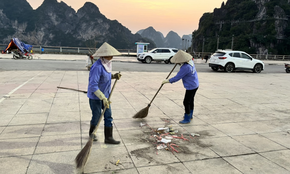 Những người lặng lẽ làm sạch đường phố