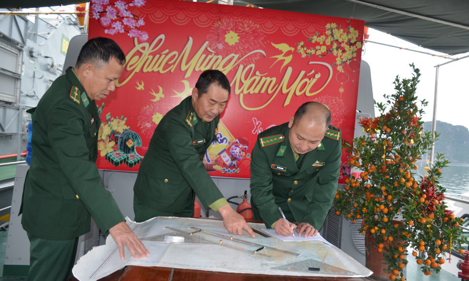 Phát huy vai trò nêu gương ở Đảng bộ Hải đội 2