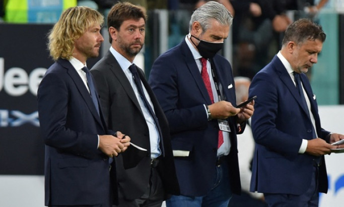 Juventus trên bờ vực khủng hoảng
