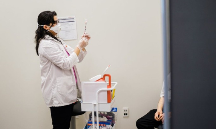 Mỹ đề xuất tiêm vaccine Covid-19 hàng năm