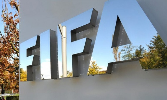 FIFA được yêu cầu can thiệp vào bóng đá Indonesia