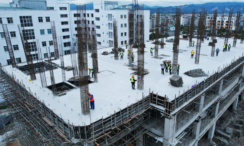 Tăng tốc thi công các công trình trọng điểm 