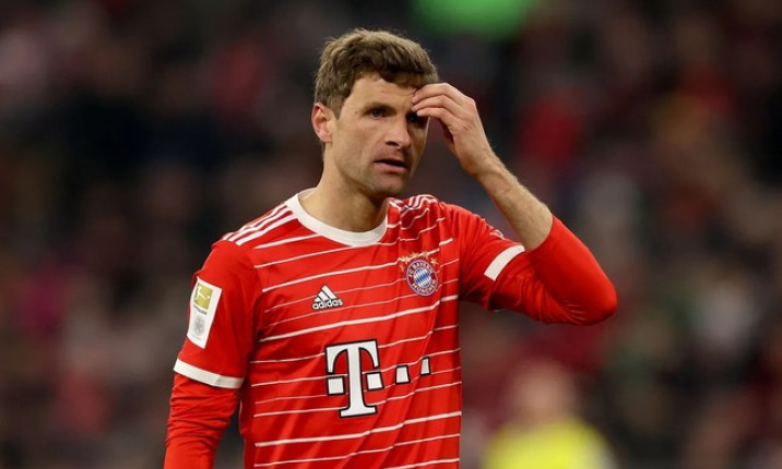 Hòa trận thứ 3 liên tiếp, Bayern Munich rối như canh hẹ