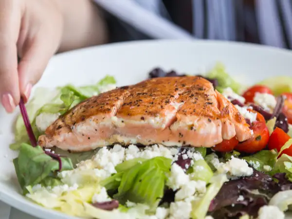 11 loại thực phẩm giàu protein giúp giảm cân hiệu quả - Ảnh 4.