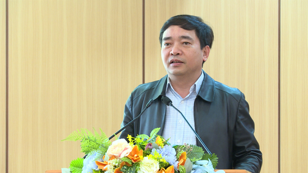 Ông Bùi Hồng Minh, Phó giám đốc Sở GTVT phát biểu bế mạc Hội nghị.