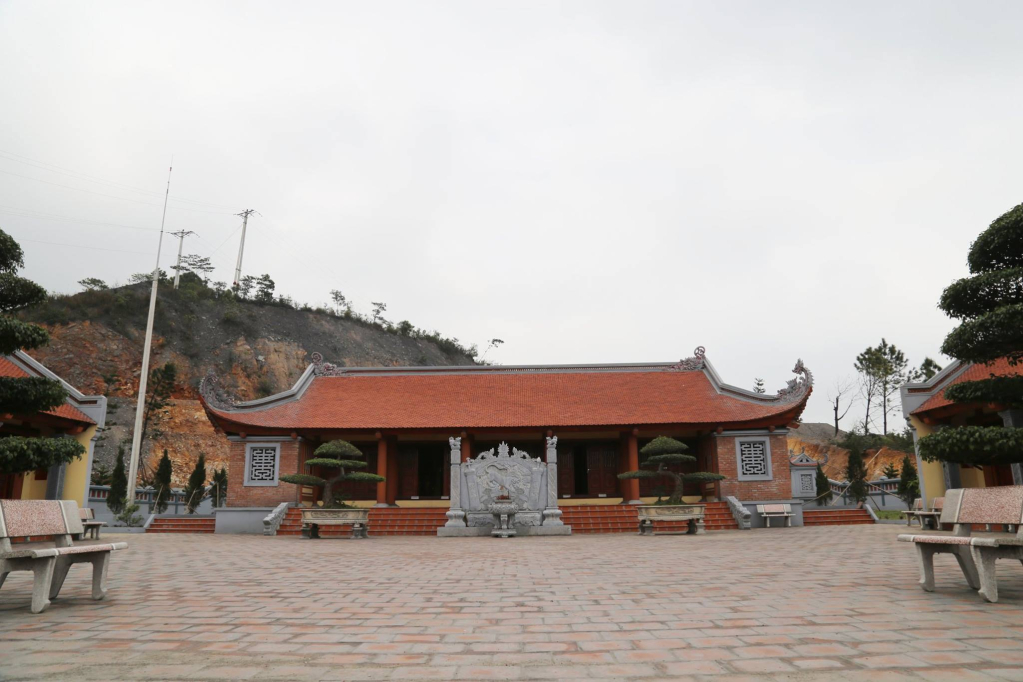 Di tích miếu mỏ và đền Bà Chúa Kẽm ở TX Đông Triều.