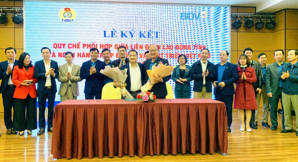 LĐLĐ tỉnh-BIDV chi nhánh Hạ Long ký kết chương trình phối hợp.