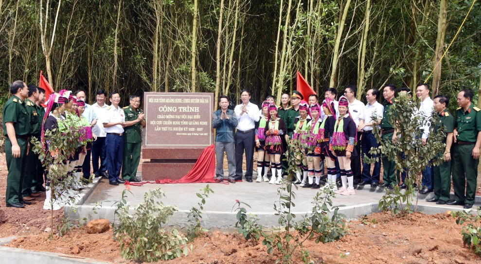 Khánh thành cầu vượt lũ thôn 5 xã Quảng Phong, (Hải Hà) tháng 7/2022.