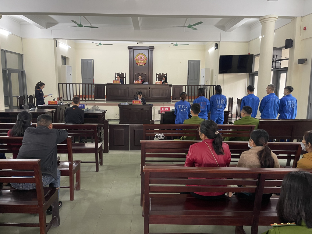 Phiên tòa xét xử Nguyễn Thị Thủy cùng các đồng phạm liên quan đến tội phạm ma túy.