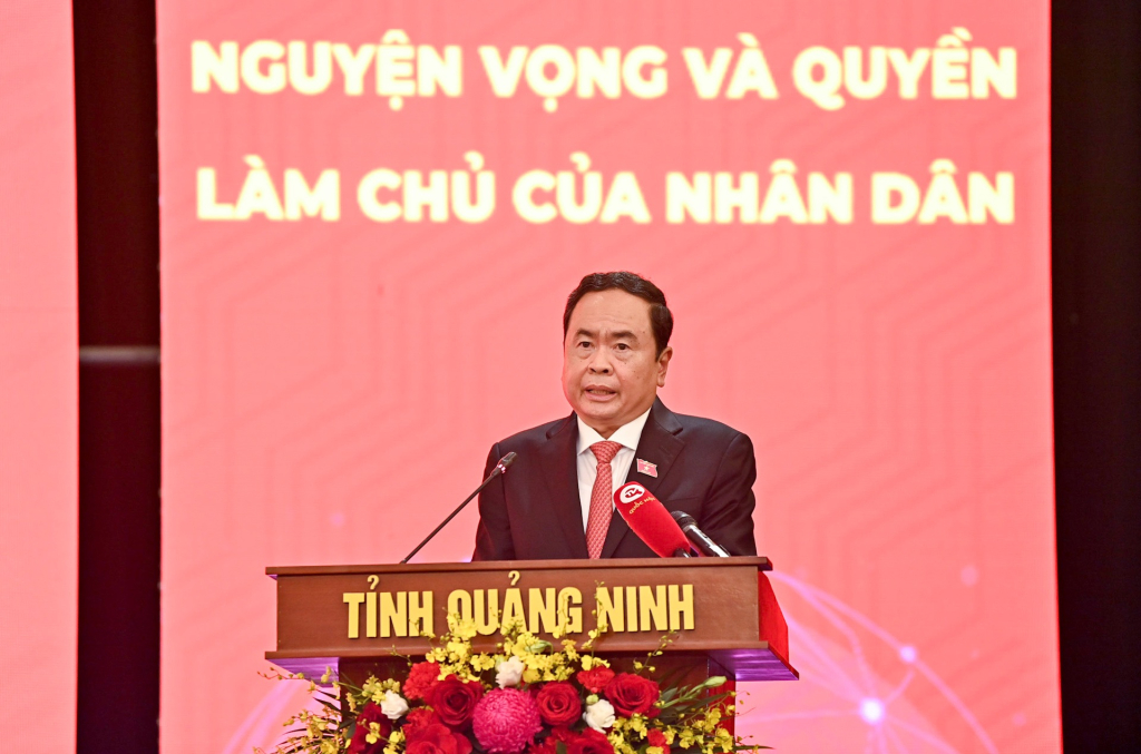 Đồng chí Trần Thanh Mẫn, Ủy viên Bộ Chính trị, Phó Chủ tịch Thường trực Quốc hội, phát biểu khai mạc hội nghị.
