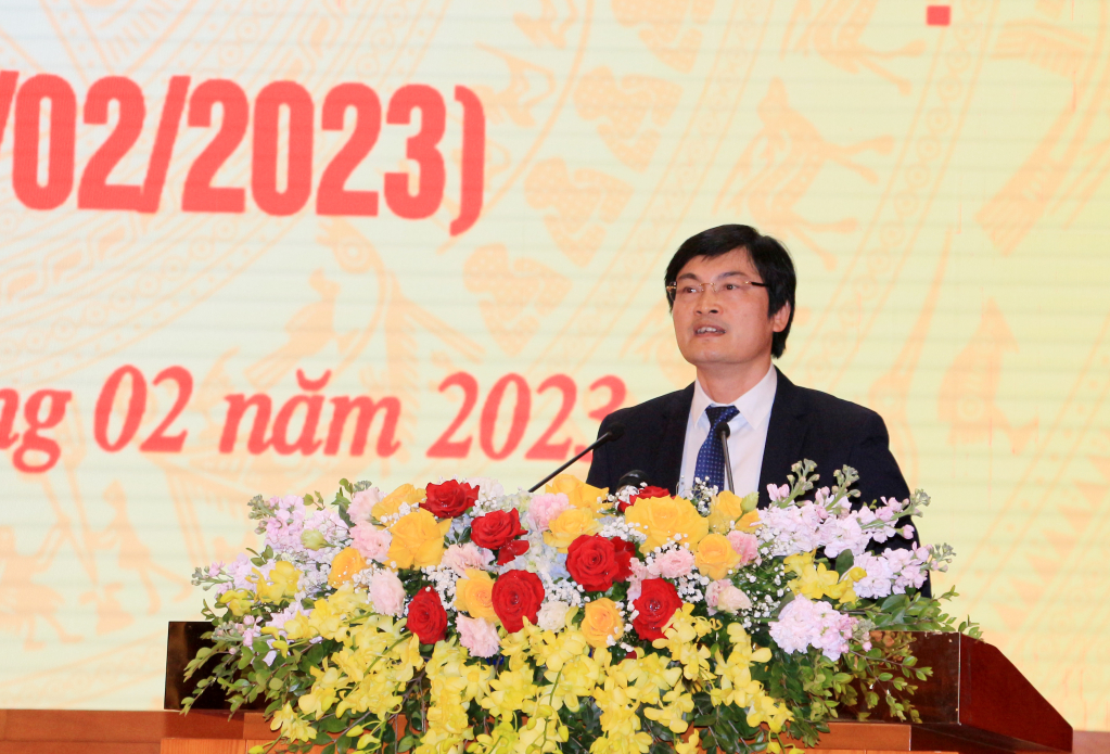 Đồng chí Nguyễn Trọng Diện, Giám đốc Sở Y tế, phát biểu tại buổi gặp mặt.