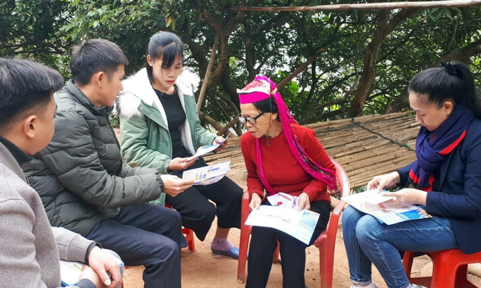 Thẻ BHYT - “Bùa hộ mệnh” cho bệnh nhân nghèo