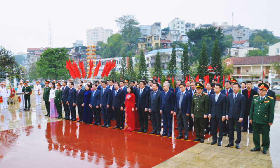 Incense offering held to commemorate Heroes and Martyrs 