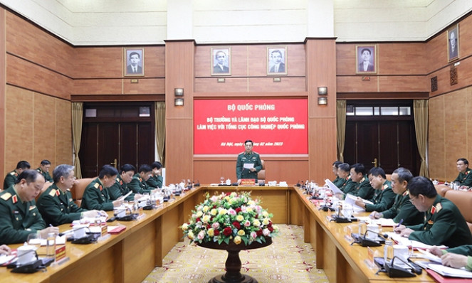 Đẩy nhanh tiến độ sản xuất một số loại vũ khí trang bị mới, hiện đại