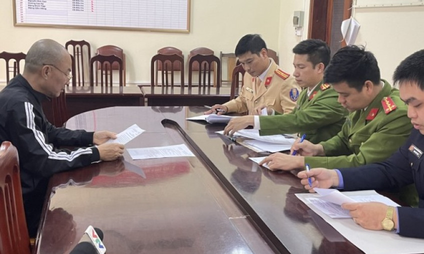 Tài xế say rượu, quật ngã cảnh sát