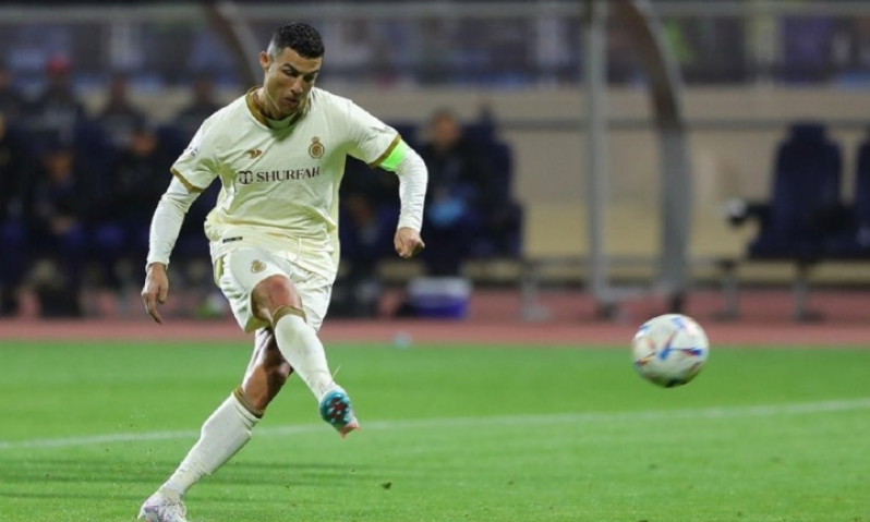 Ronaldo ghi bàn đầu tiên ở giải Ả Rập Xê Út