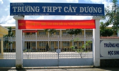 Nữ sinh lớp 6 bị đình chỉ học một năm vì đánh bạn
