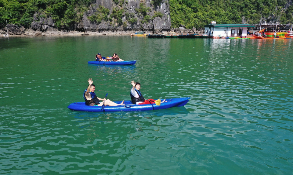 Ha Long Bay among the world's 40 most colorful destinations: US magazine