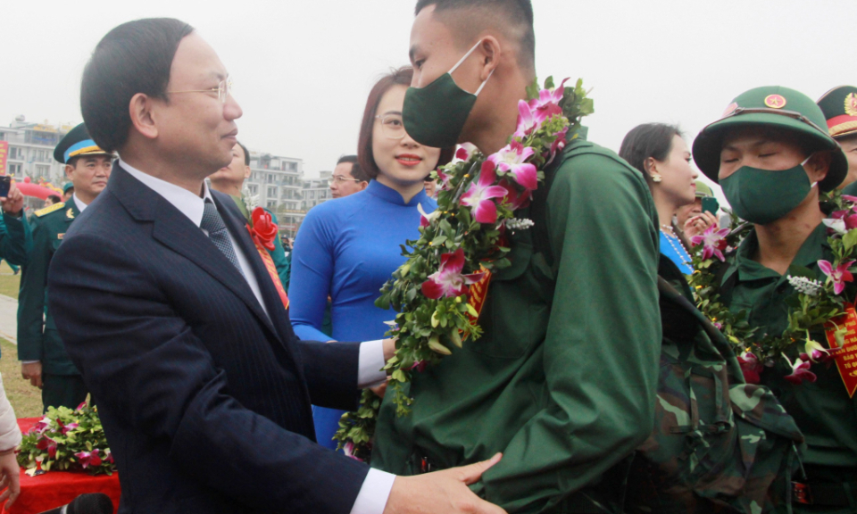 In pictures: Over 2,000 Quang Ninh youths join army