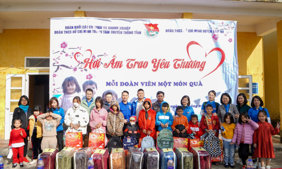 Xung kích, tình nguyện vì cuộc sống cộng đồng