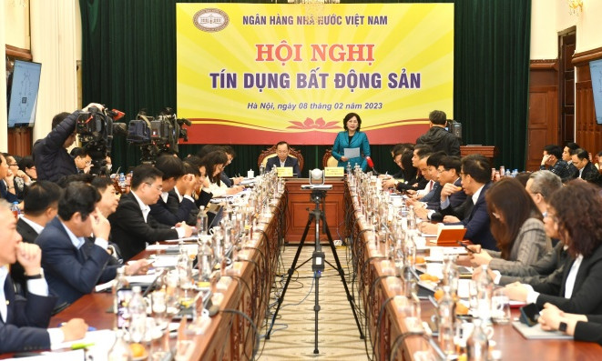 Ngân hàng: Không thiếu room tín dụng cho doanh nghiệp bất động sản