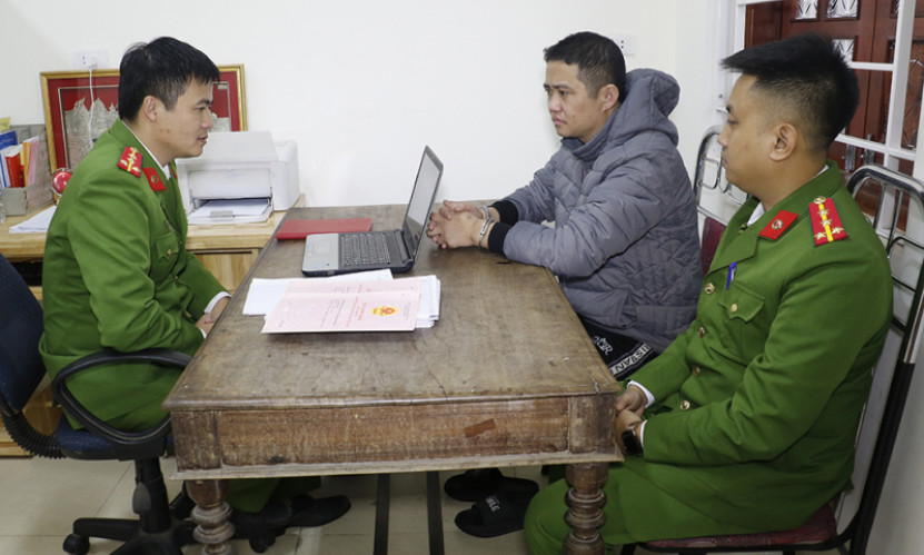 Vợ chồng giám đốc bị tố lừa hơn 30 tỷ đồng: Một mảnh đất bán cho 7 người