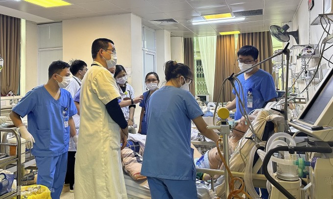 Người già phát bệnh vì trời nồm ẩm