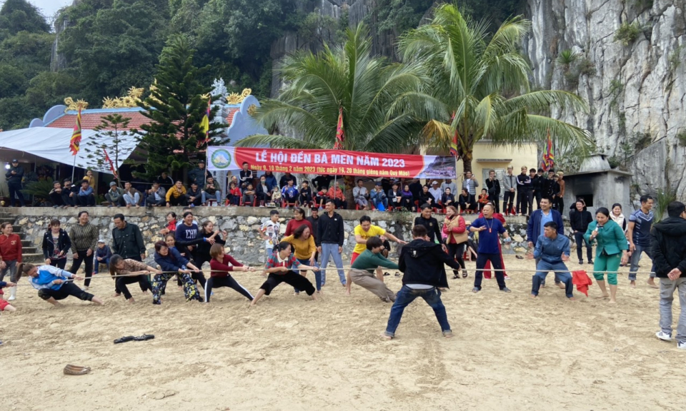 Lễ hội đền Bà Men 