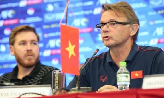 HLV Philippe Troussier sắp ra mắt, dẫn dắt tuyển Việt Nam trong tháng 3