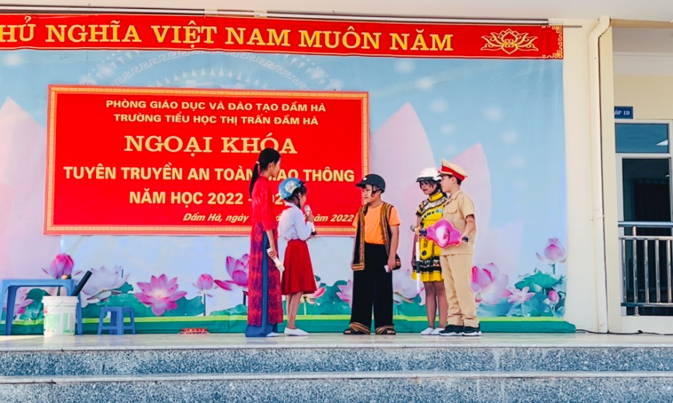 An toàn giao thông học đường ở Đầm Hà