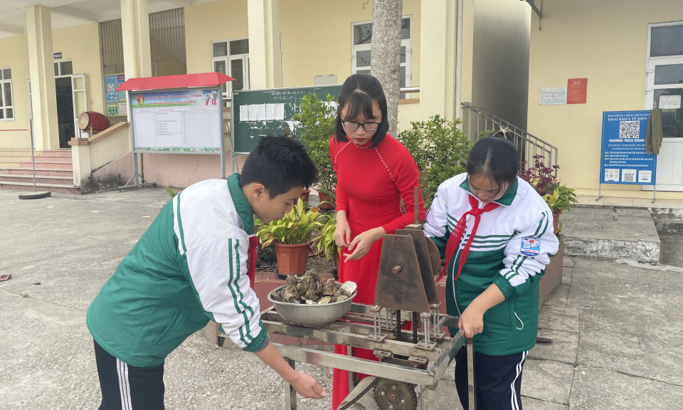 Động lực thi đua trong ngành Giáo dục
