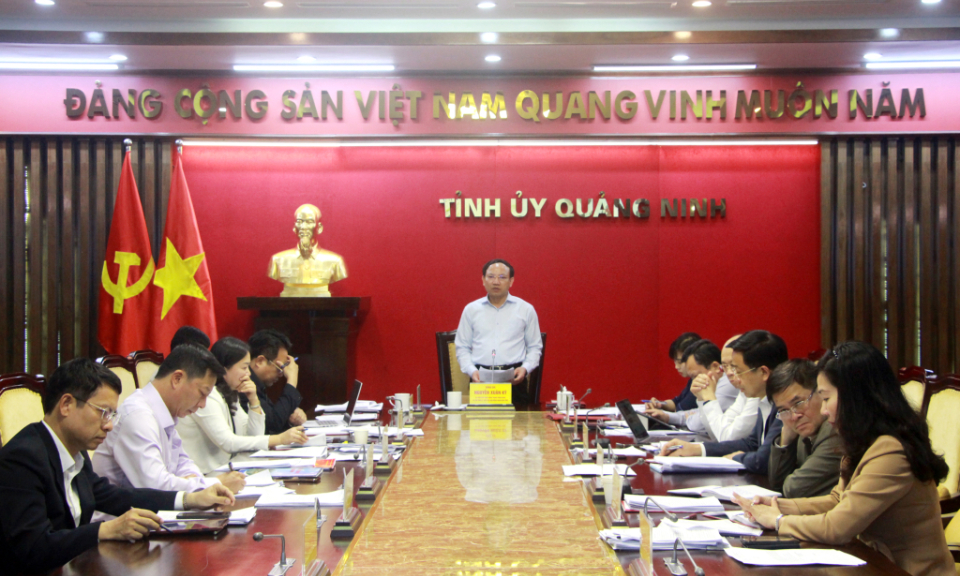 Giao ban Thường trực Tỉnh ủy