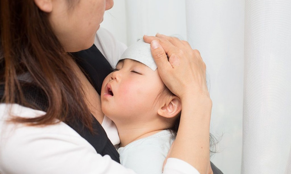 Dấu hiệu co giật do sốt ở trẻ nhỏ