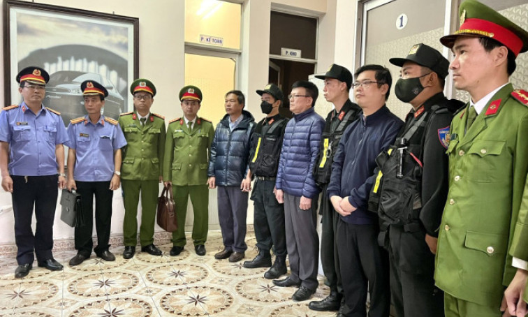 Giám đốc trung tâm đăng kiểm Đà Nẵng, Thừa Thiên Huế bị bắt